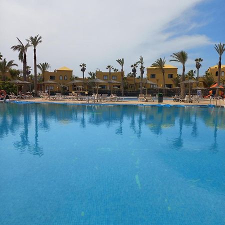 Apartamentos Corralejo Playa Oasis Экстерьер фото